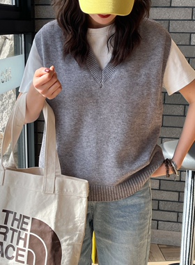三吉新款韩版宽松显瘦百搭V领黑灰针织毛衣休闲马甲背心外套女