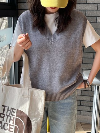 三吉新款韩版宽松显瘦百搭V领黑灰针织毛衣休闲马甲背心外套女