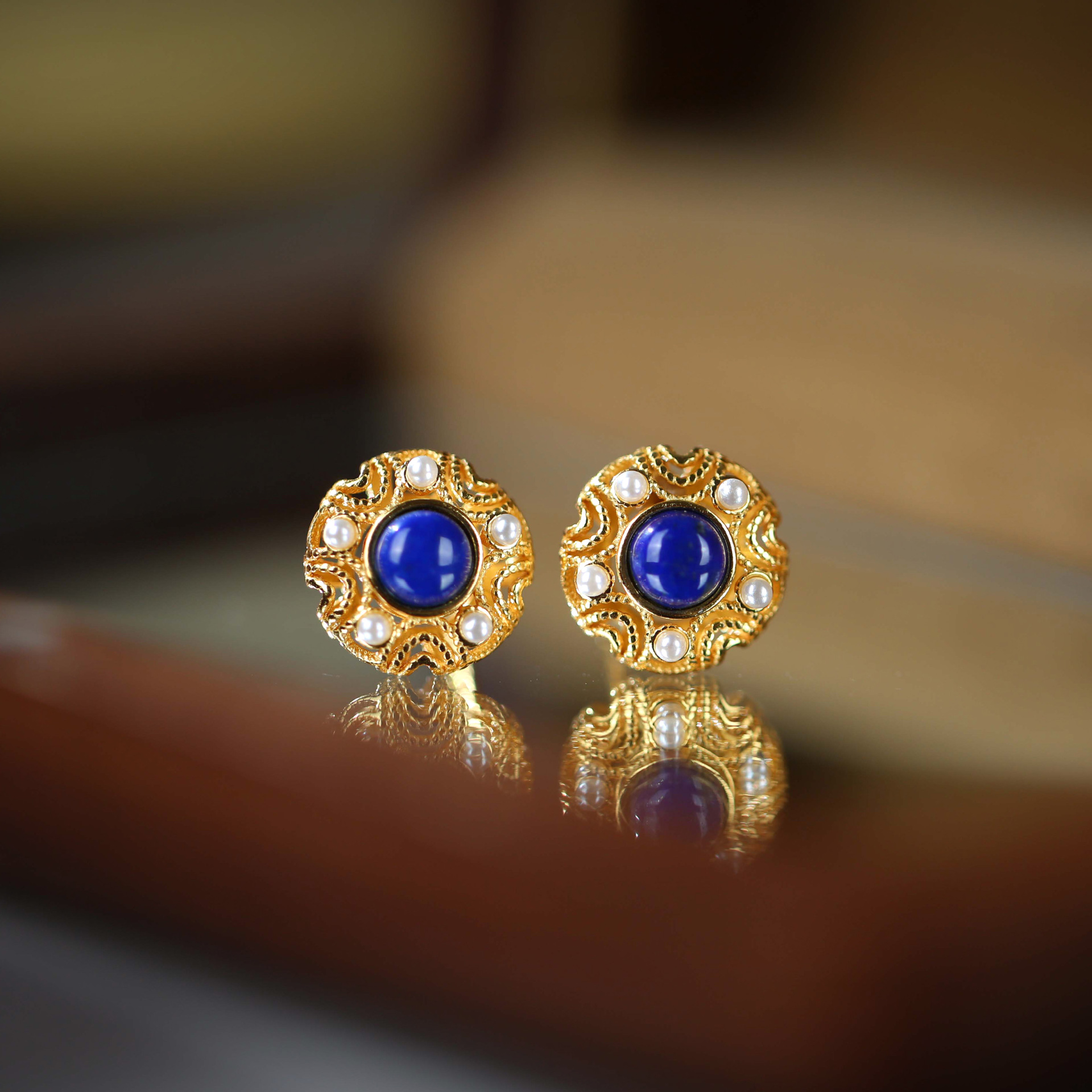 S925纯银镀金镶嵌青金石南红耳饰耳钉镂空花丝精工精致复古个性女