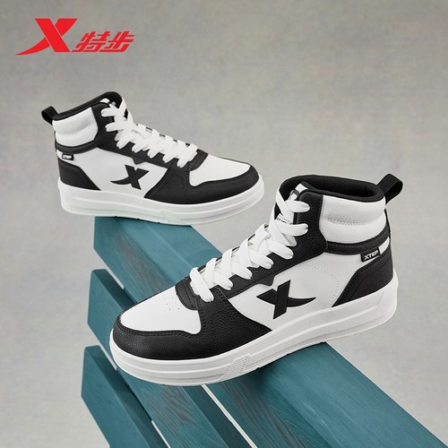 特步高帮板鞋男鞋2025秋冬款软底休闲鞋保暖女运动鞋情侣小白鞋