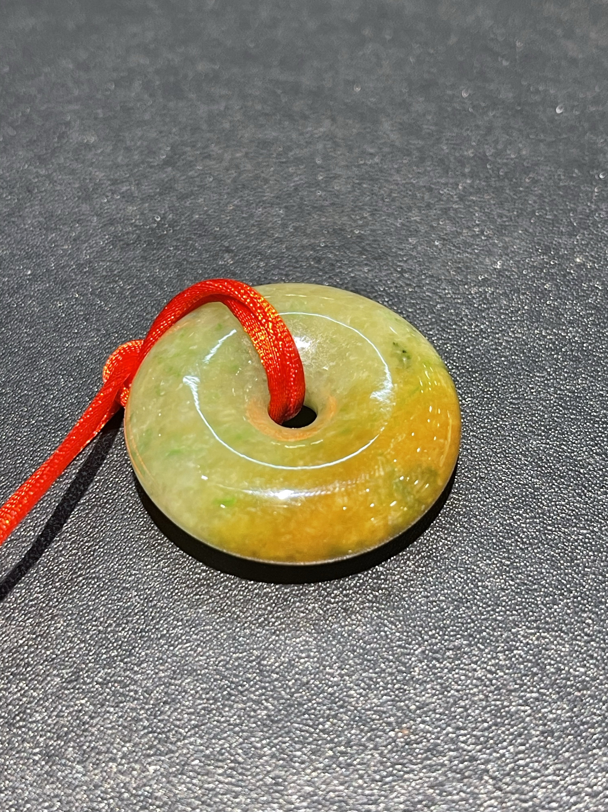 天然翡翠黄加绿糯种翡翠平安扣吊坠