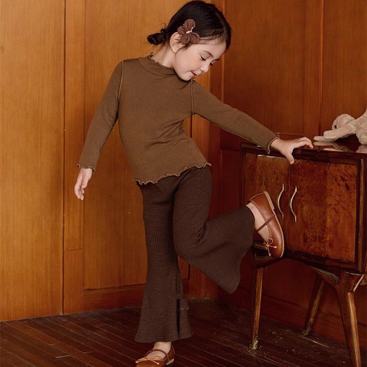 洋气纯色风女童裤子坑条修身喇叭裤长裤2025春秋装新款童装3-10岁