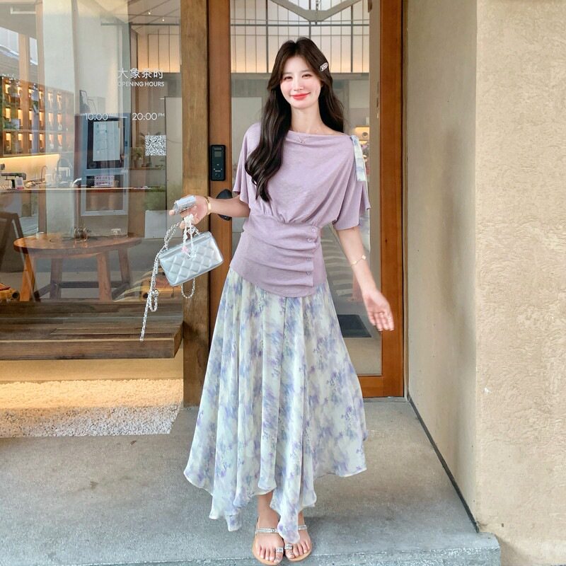 紫色甜美减龄度假风穿搭夏收腰气质T恤不规则碎花半裙两件套2026