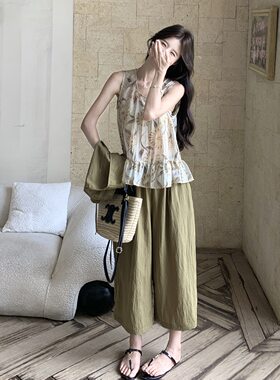 韩系复古慵懒军绿色棉麻马甲女碎花吊带宽松七分阔腿裤显瘦三件套