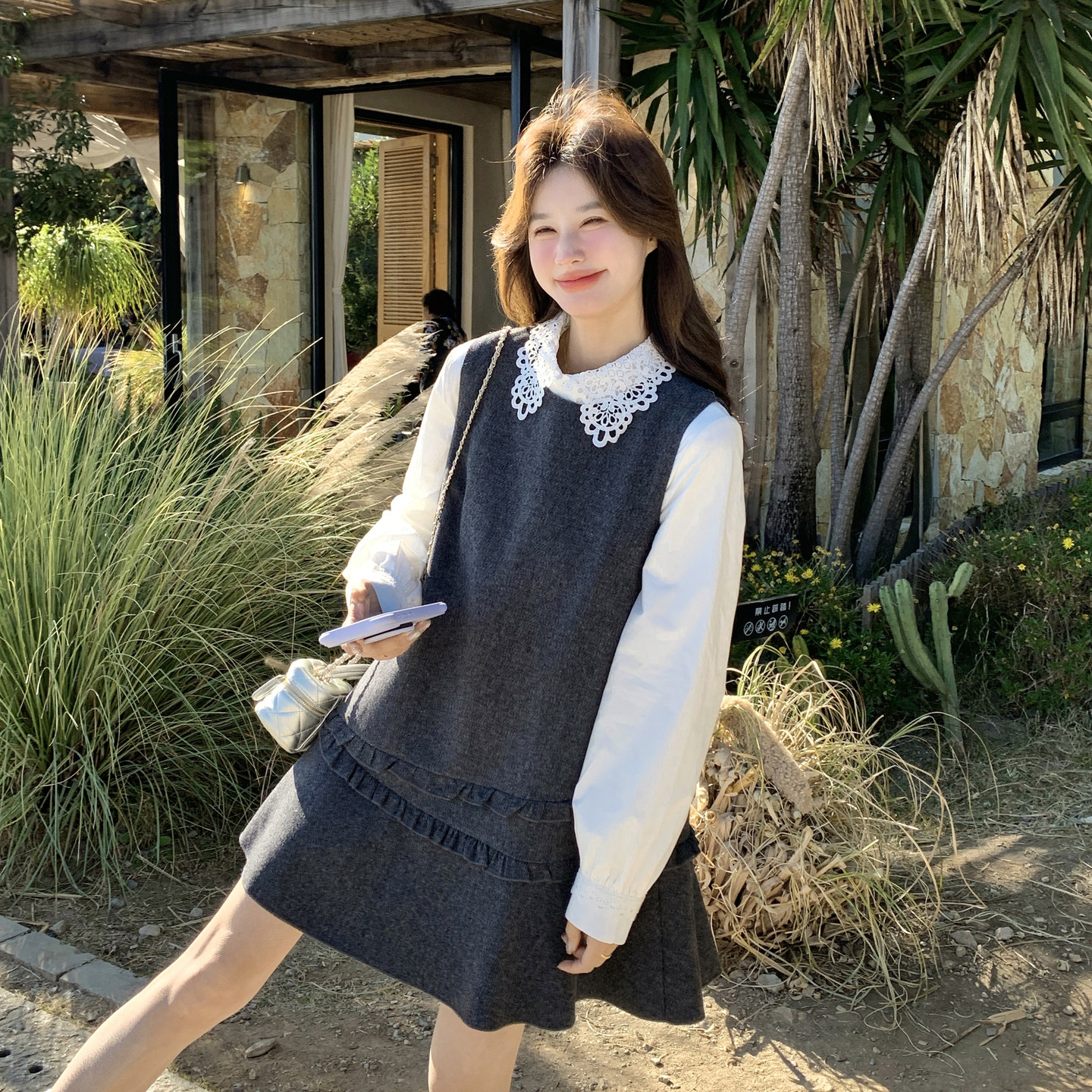 温柔荷叶边毛呢背心裙女秋冬宽松无袖马甲连衣裙百搭内搭衬衫短裙