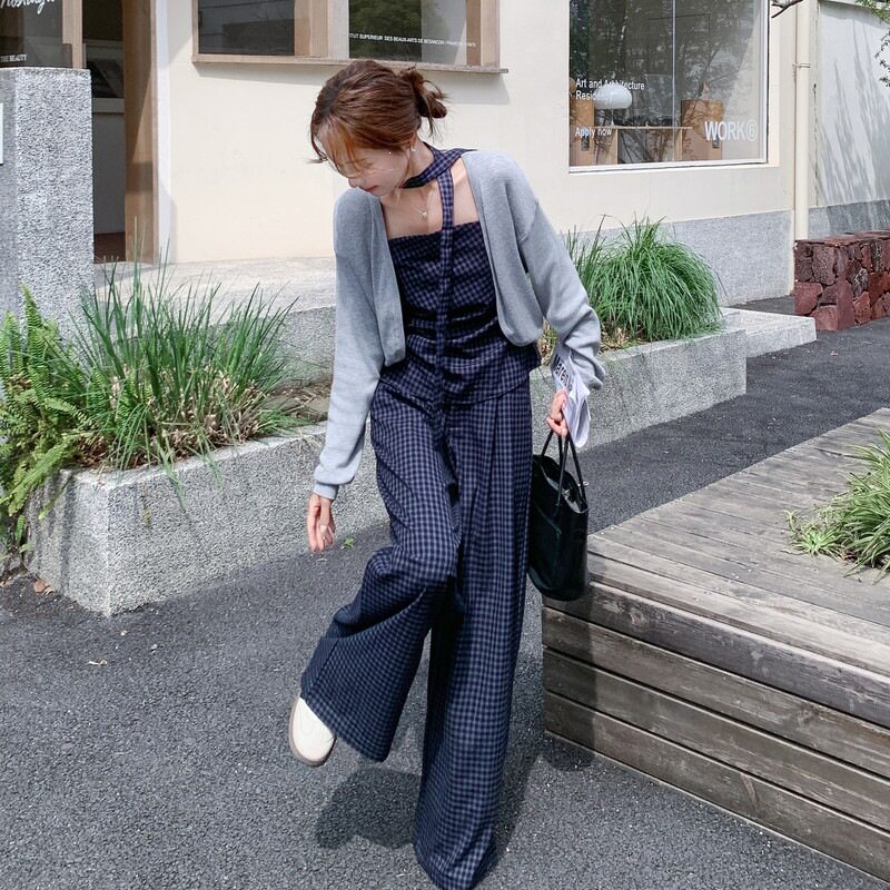 洋气新款时髦设计感复古格纹套装女2026春款开衫吊带阔腿裤三件套