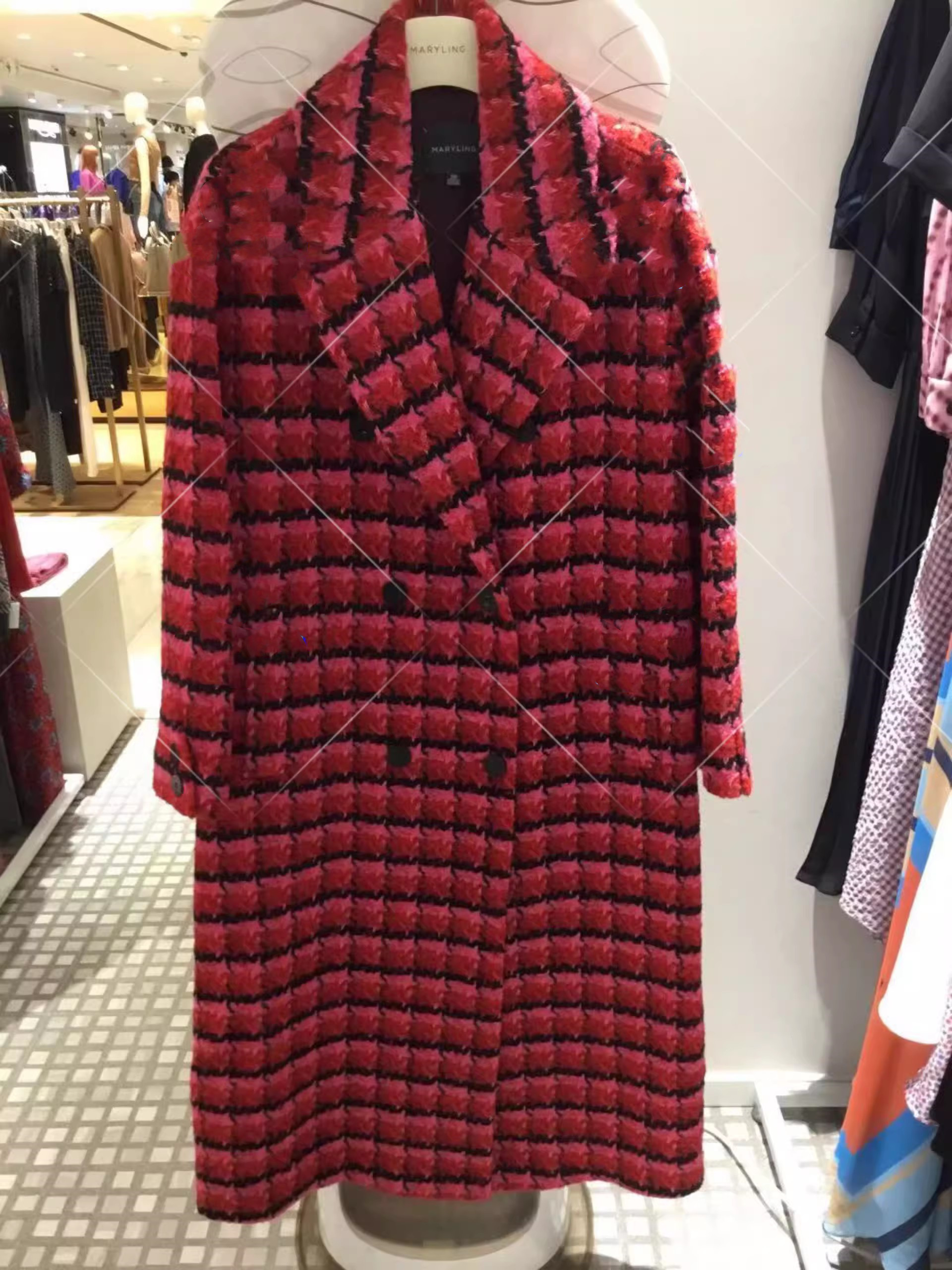 聚酯纤维呢料长款通勤呢大衣