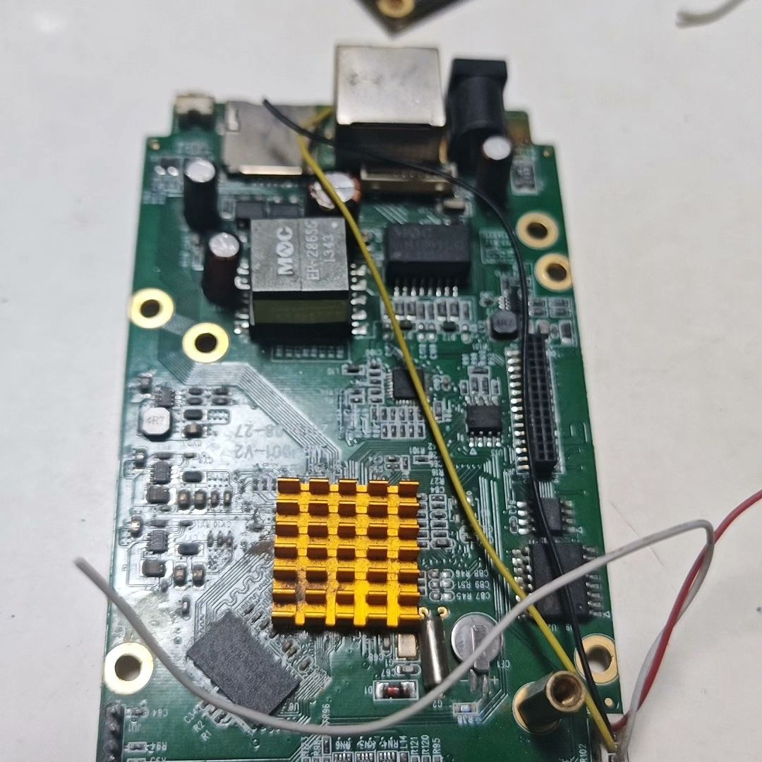 IMB-D01-V2电路板 2013年8月生产 实物拍摄。成