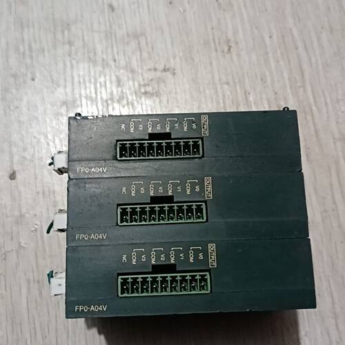 PLC模拟量模块 FP0-A04V 实物拍摄如图 没有测