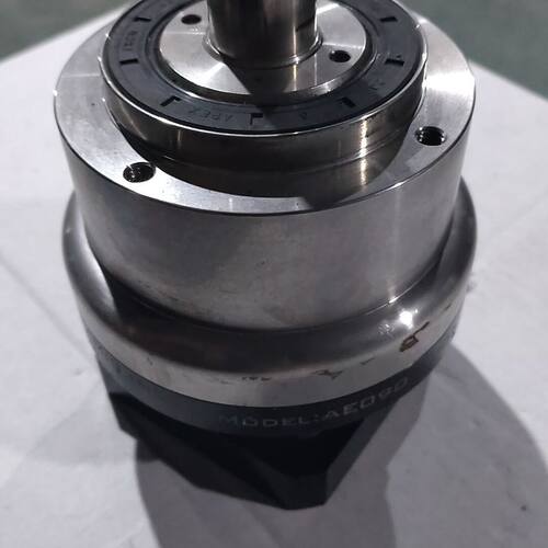 APEX DYNAMICS行星减速机 型号AE090 速比5