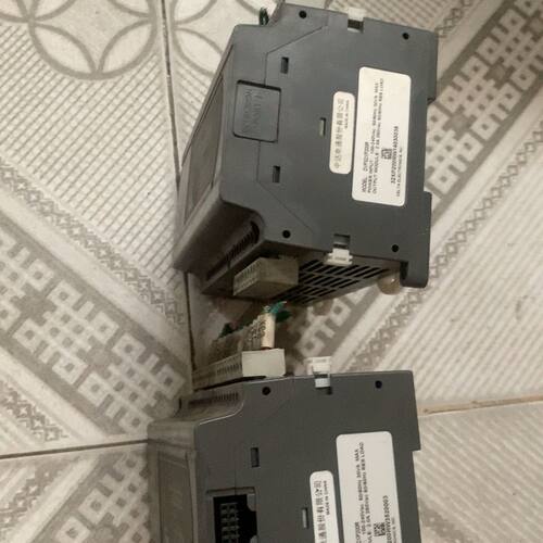 台达PLC DVP60ES200R 和模块DVP32XP20