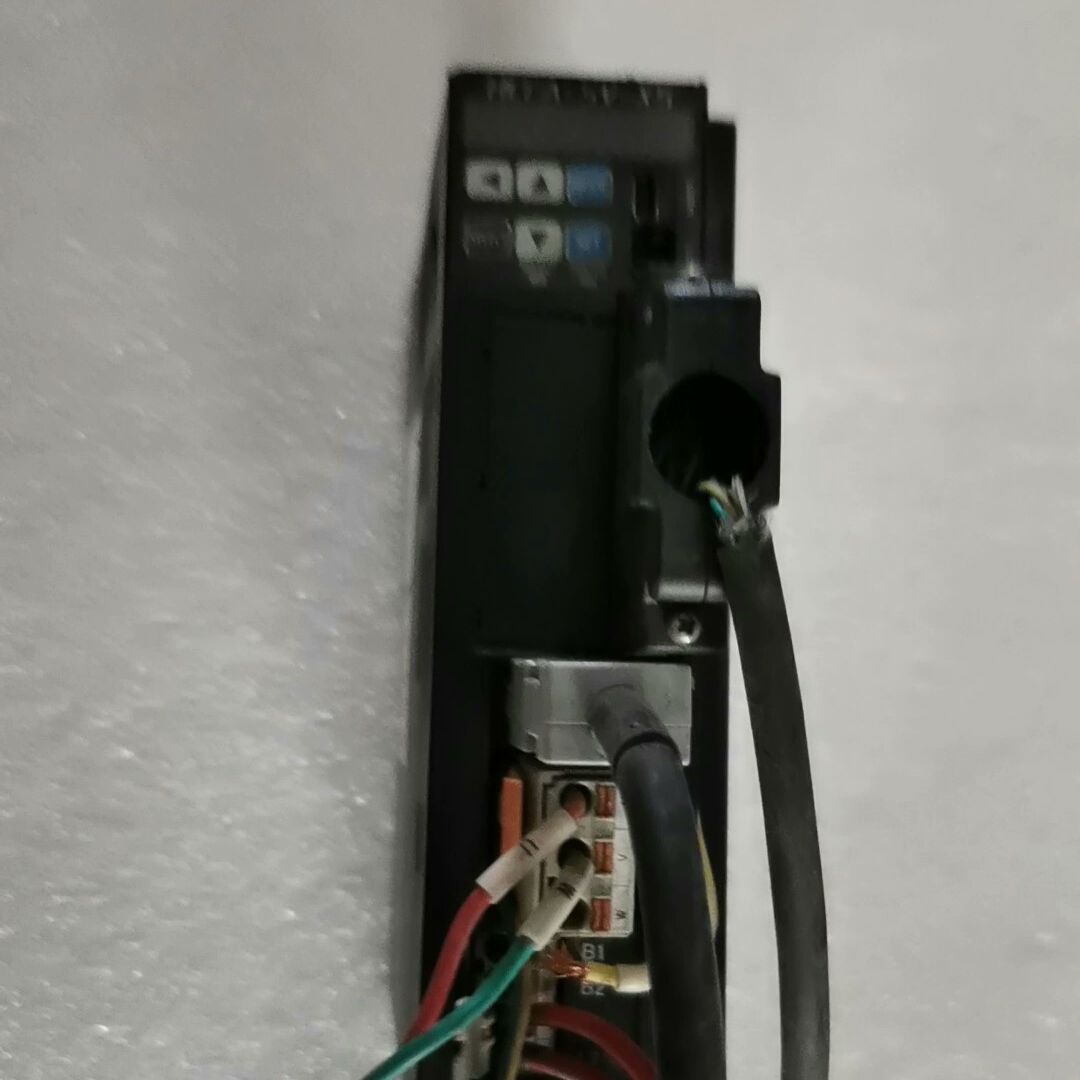 拆机禾川伺服 X5DA75A-11 实物图。