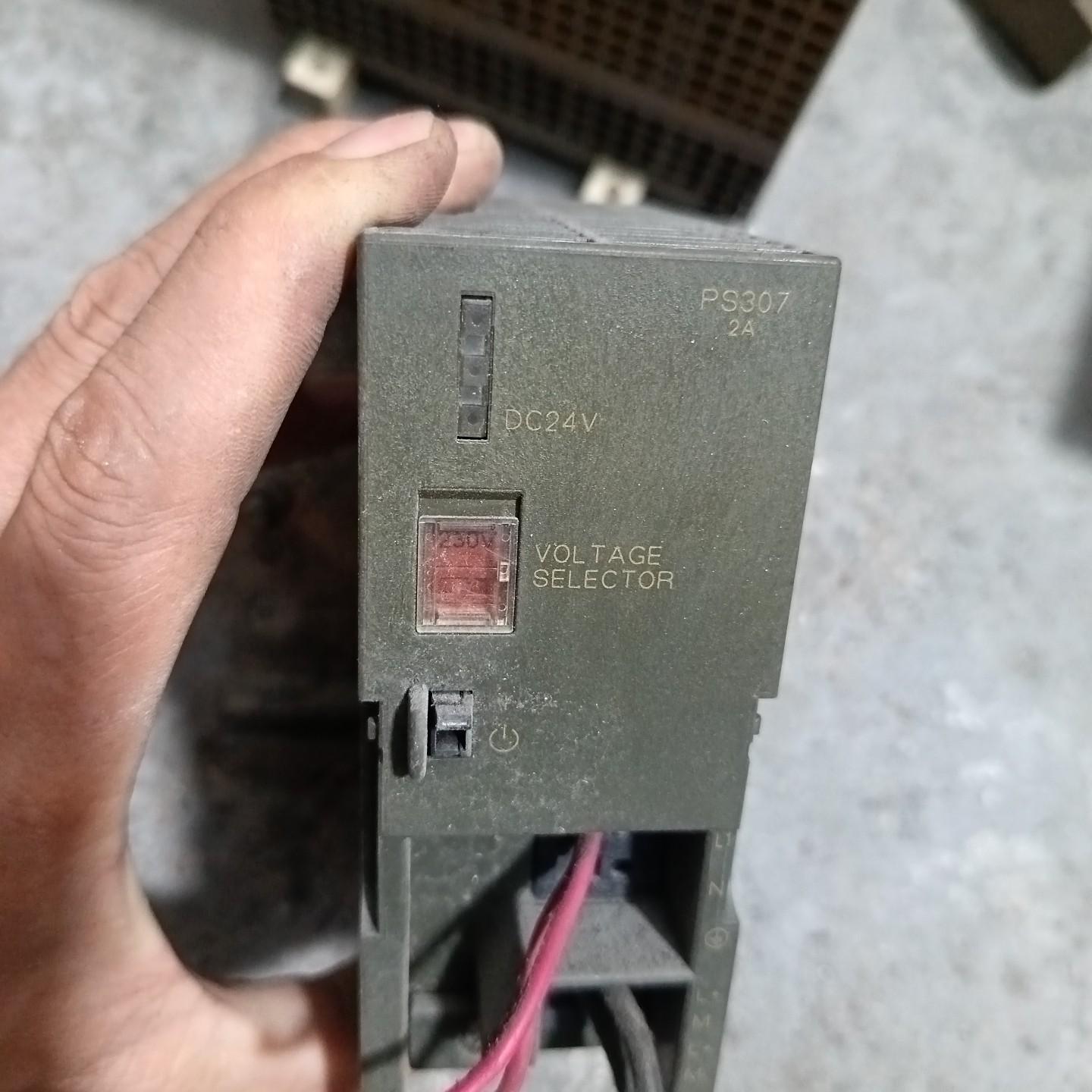 PLC电源 6ES7 307-1BA00-0AA0 拆