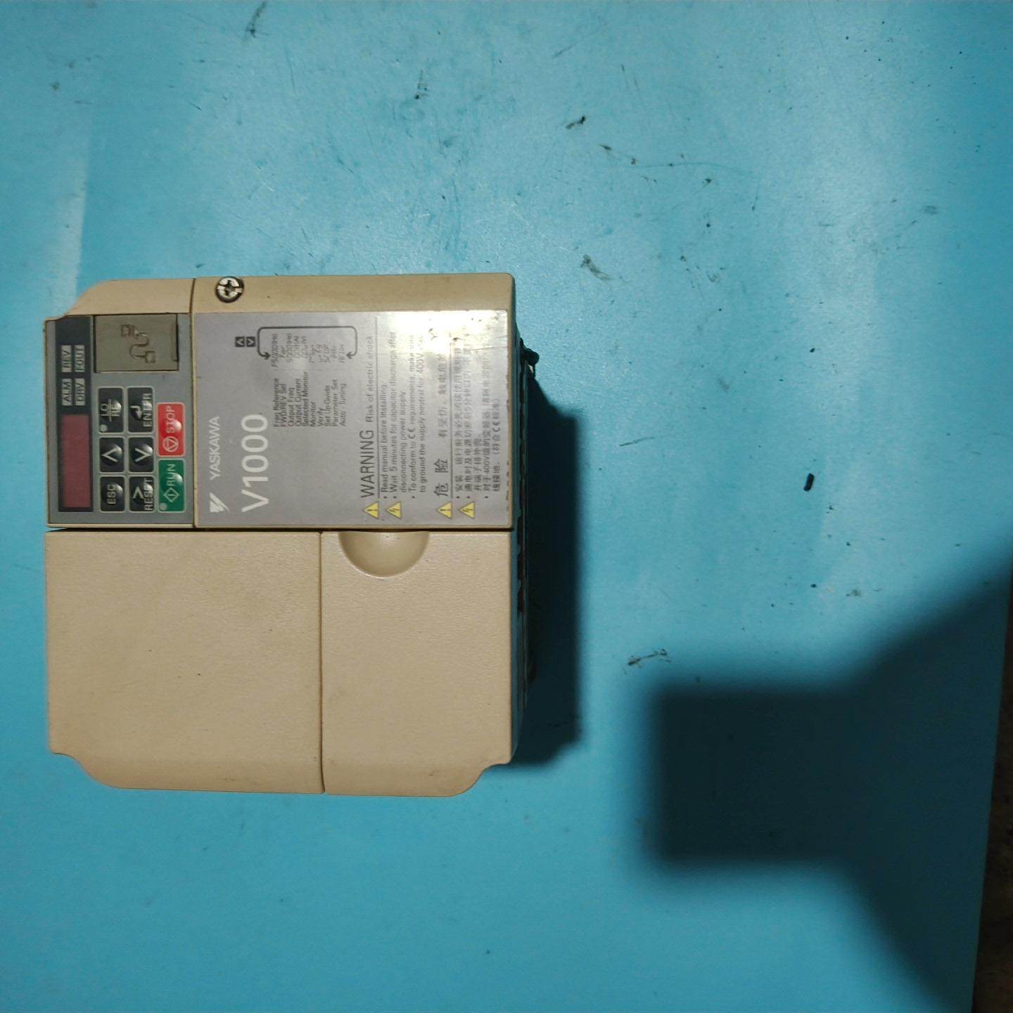 V1000安川CIMR-VB4A0011BBA变频器