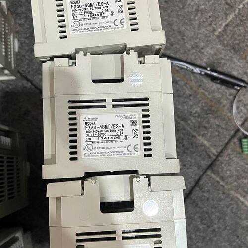 PLC FX3U-48MT 成色如图 功能包好