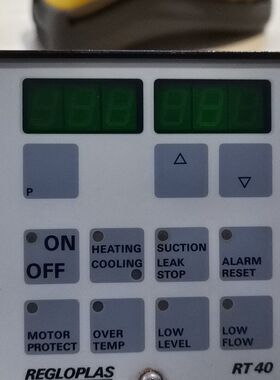 REGLOPLAS RT40运水式模温机控制器 拆机货 成色