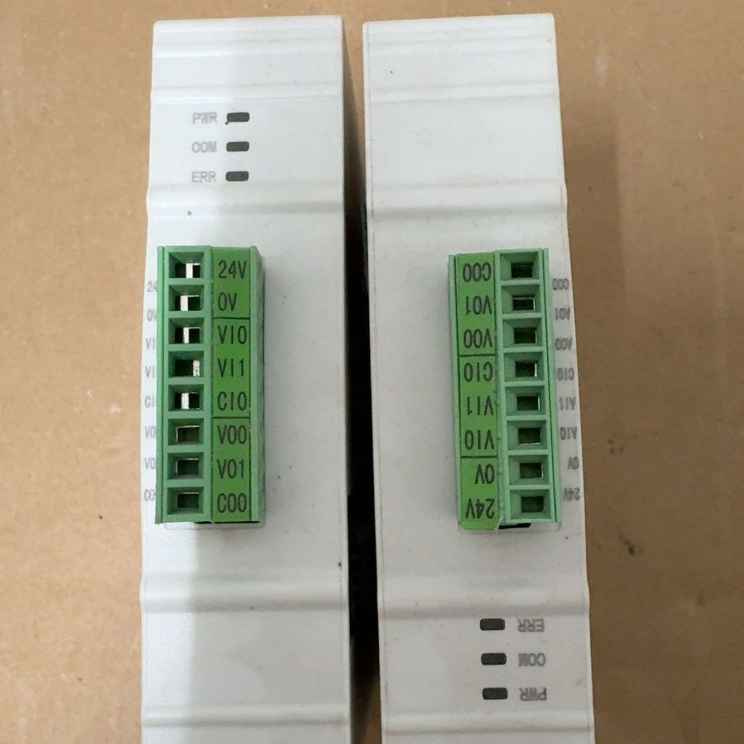 模块：XD-2AD2DA-V-ED有1台