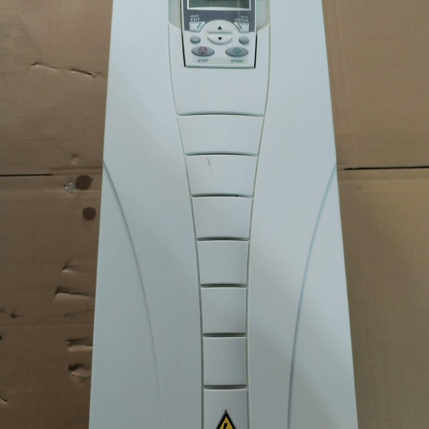 变频器ACS510-01-038A-4 18.5KW