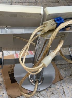 BLOOMBERG彭博 显示终端机 金融资讯