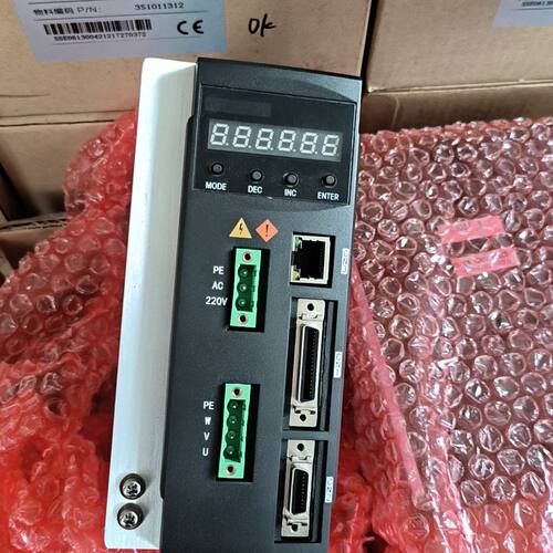 众为兴伺服驱动器QS8AA030MD 未使用 220