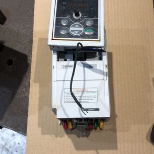 变频器四方变频器1.1KvA 拆机剪线 3.0A