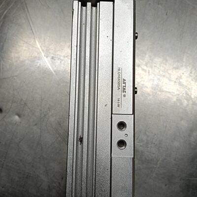 气缸HLQ16X50SA 图片实物拍摄的 成色如图