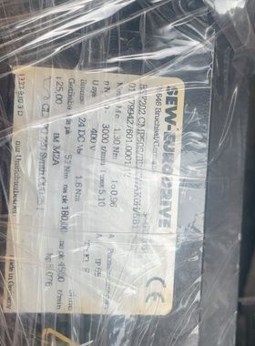 出两台SEW-EURODRIVE伺服电机 型号PSBF202