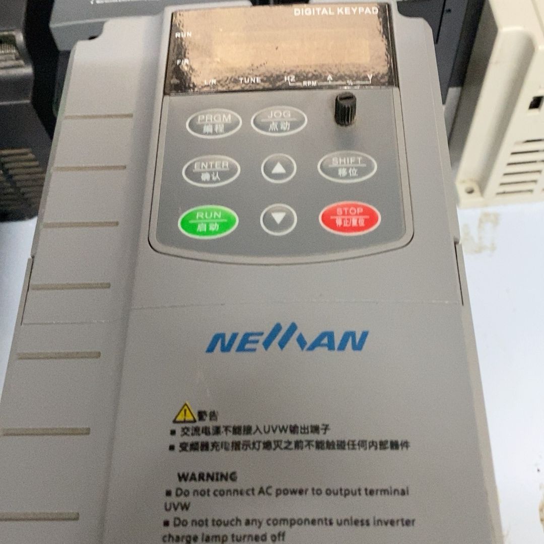 拆机诺依曼1.5kw变频器 M880T-0015G3-4T