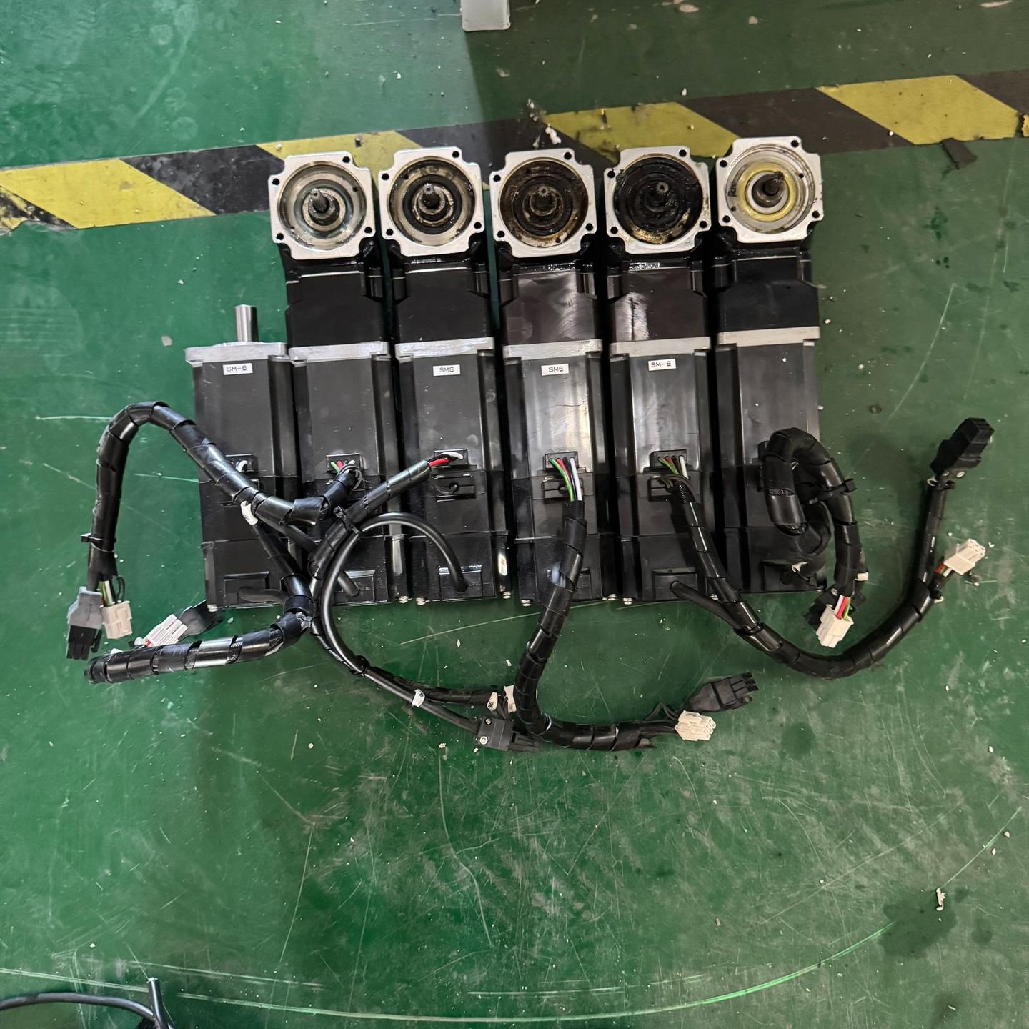 伺服电机 HC-KFS43B 400W 带刹车的 3AC