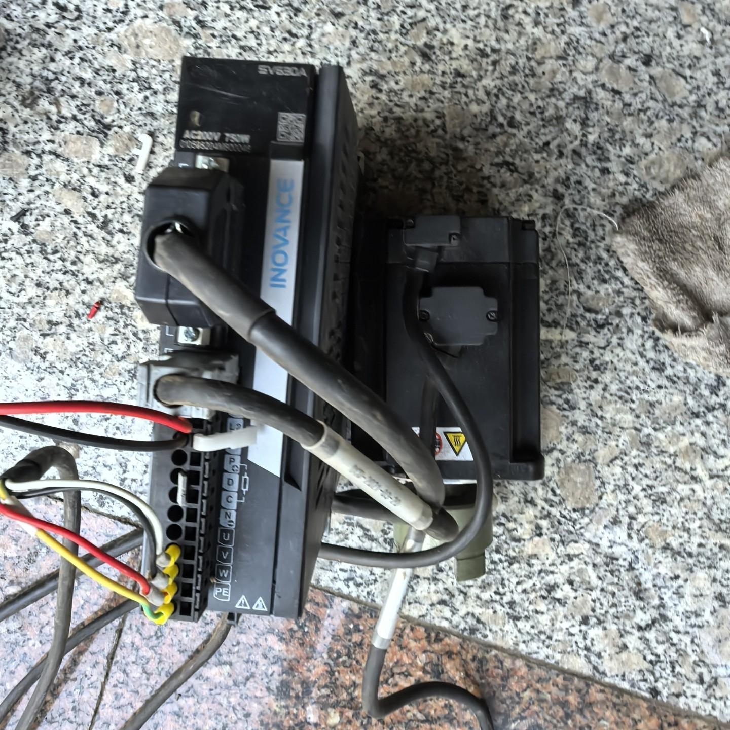 汇川伺服驱动器SV630AS5R5I 750W AC200-