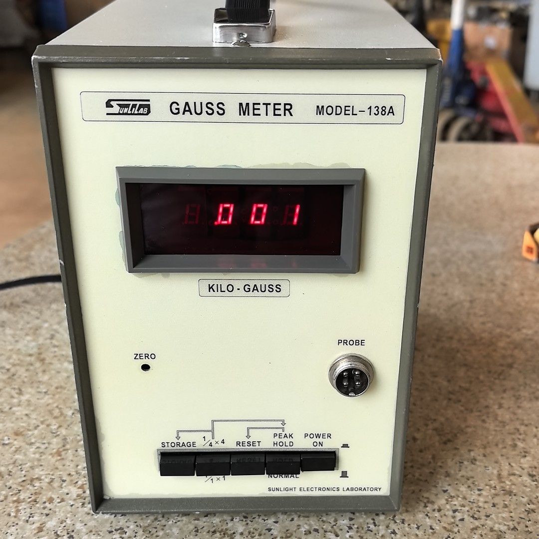 台湾阳光Sunlight 138A高斯计 数码管显示 成色不