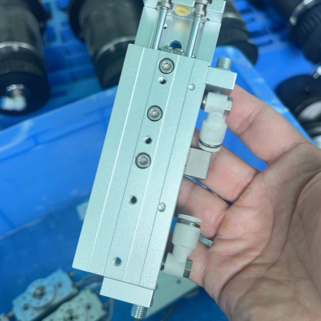 气缸 HLQL8X50SA 拆机 实物拍摄。