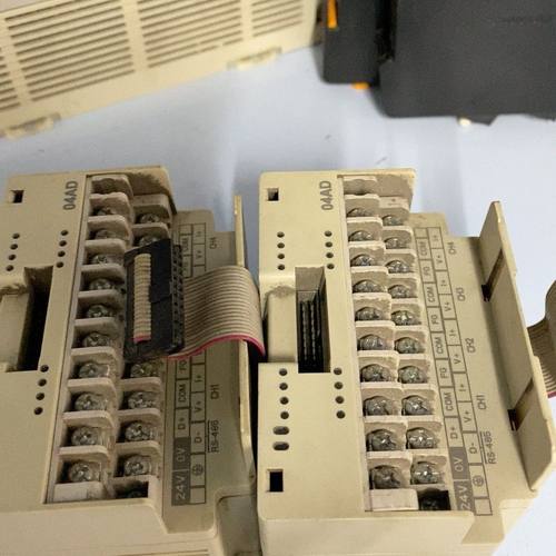 台达PLC模块 DVP04AD-H2 现货两台 没有盖子 原