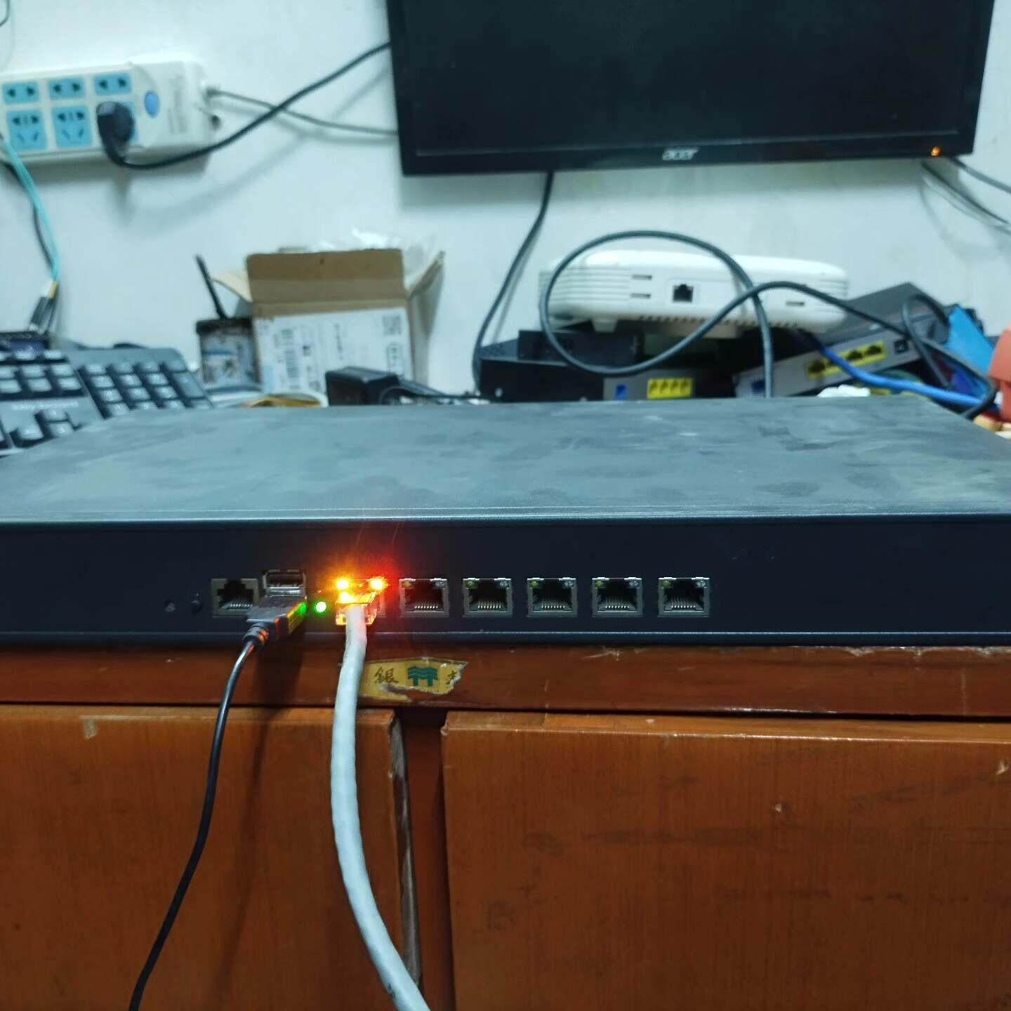 j1900软路由 6个i211千兆网口 软路由 支持ik