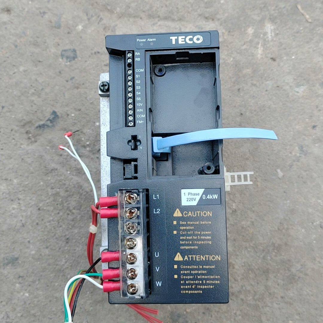 TECO东元变频器S310-2P5-H1DC 220V 0.
