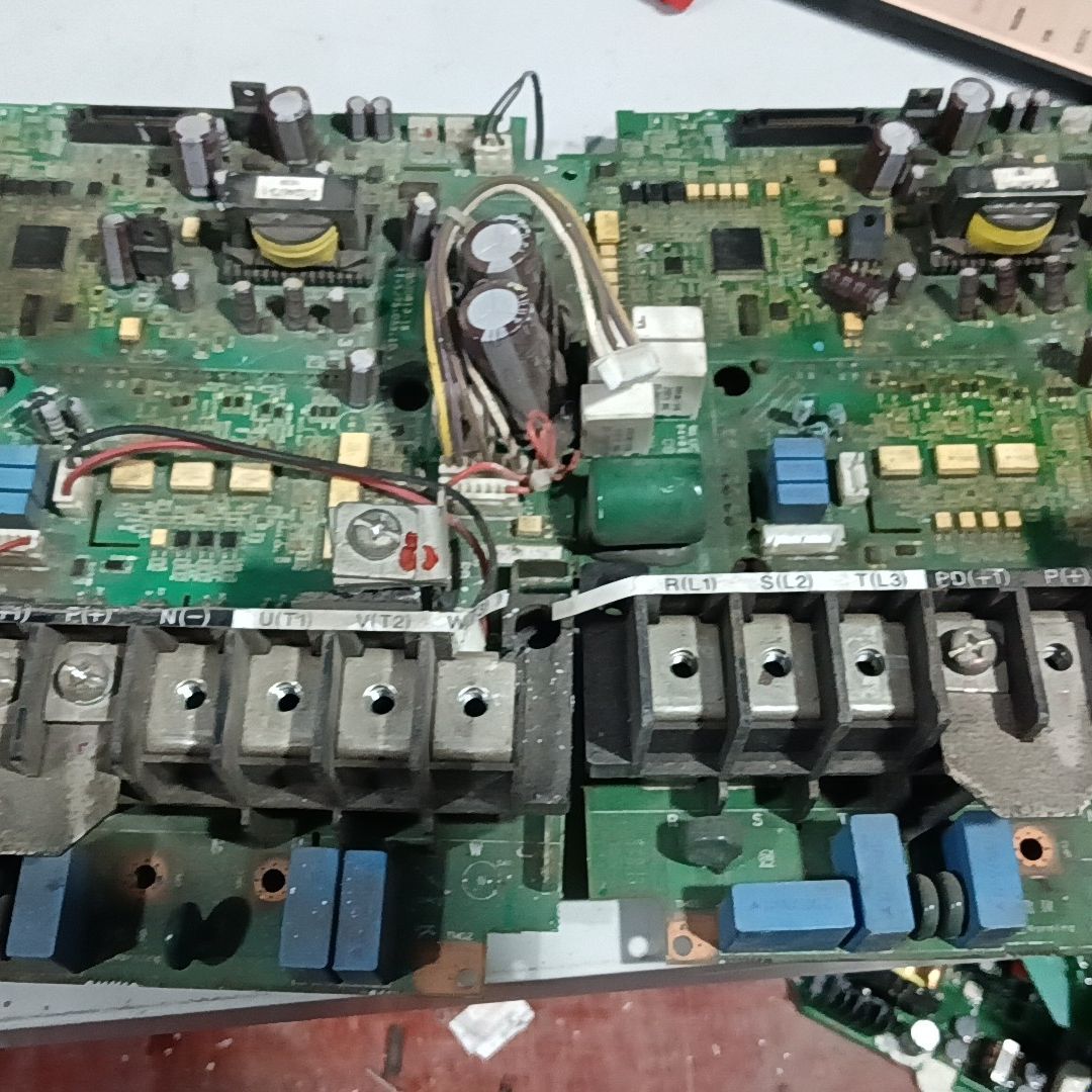 日立驱动电源板ll SJ7S-055110A 拆机下来的主板