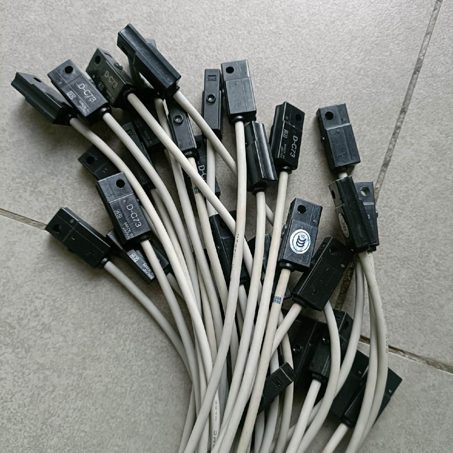 磁性开关d-c73 30个打包450 线尾有氧