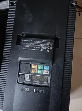 变频器3GX2-A4075-ZV1 7.5KW 拆