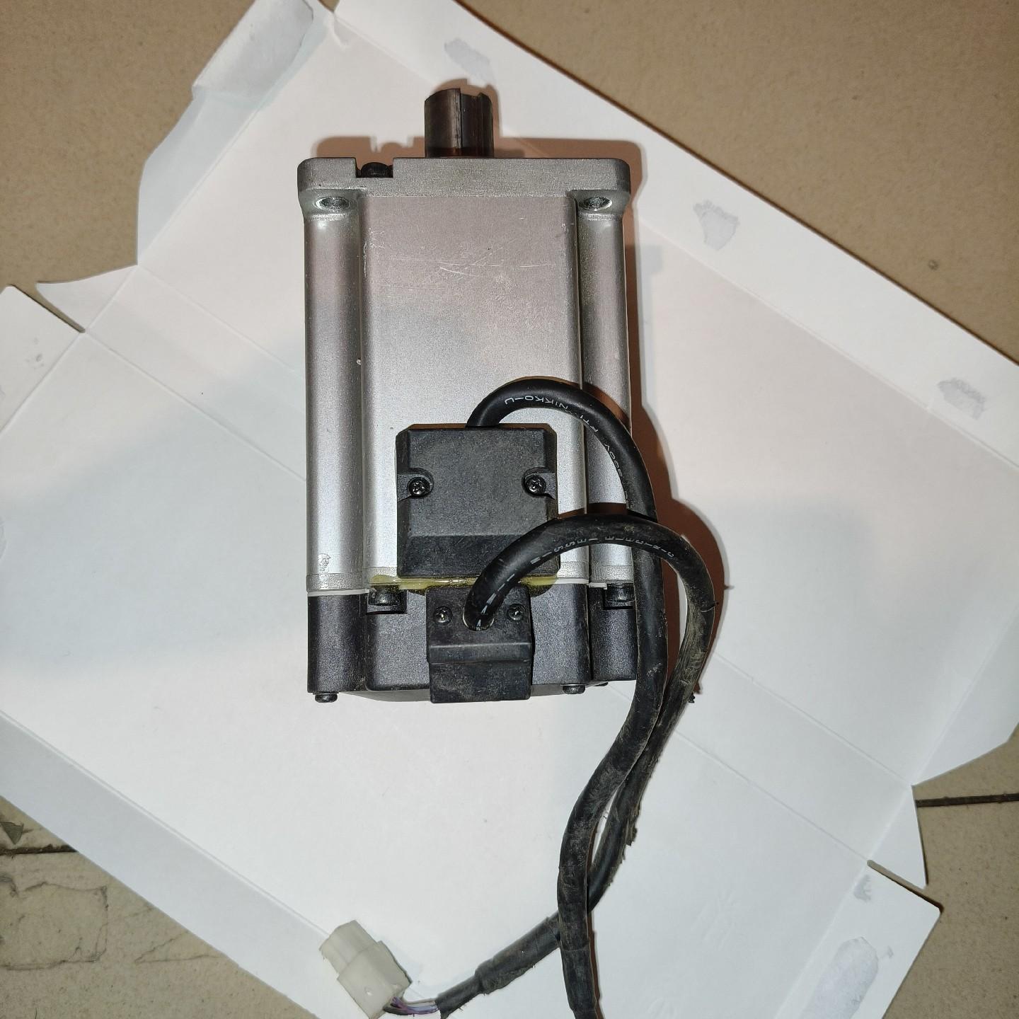 伺服电机   MHMJ082G1U  750w    拆