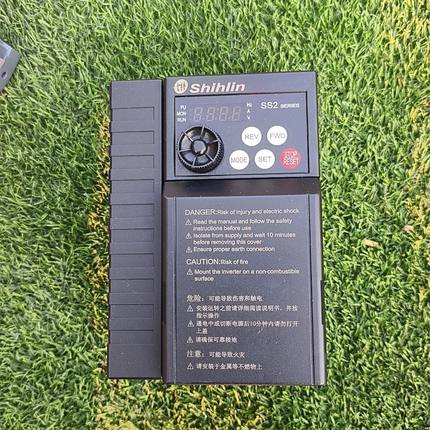 士林变频器SS2-021-1.5K  1.5KW 220V