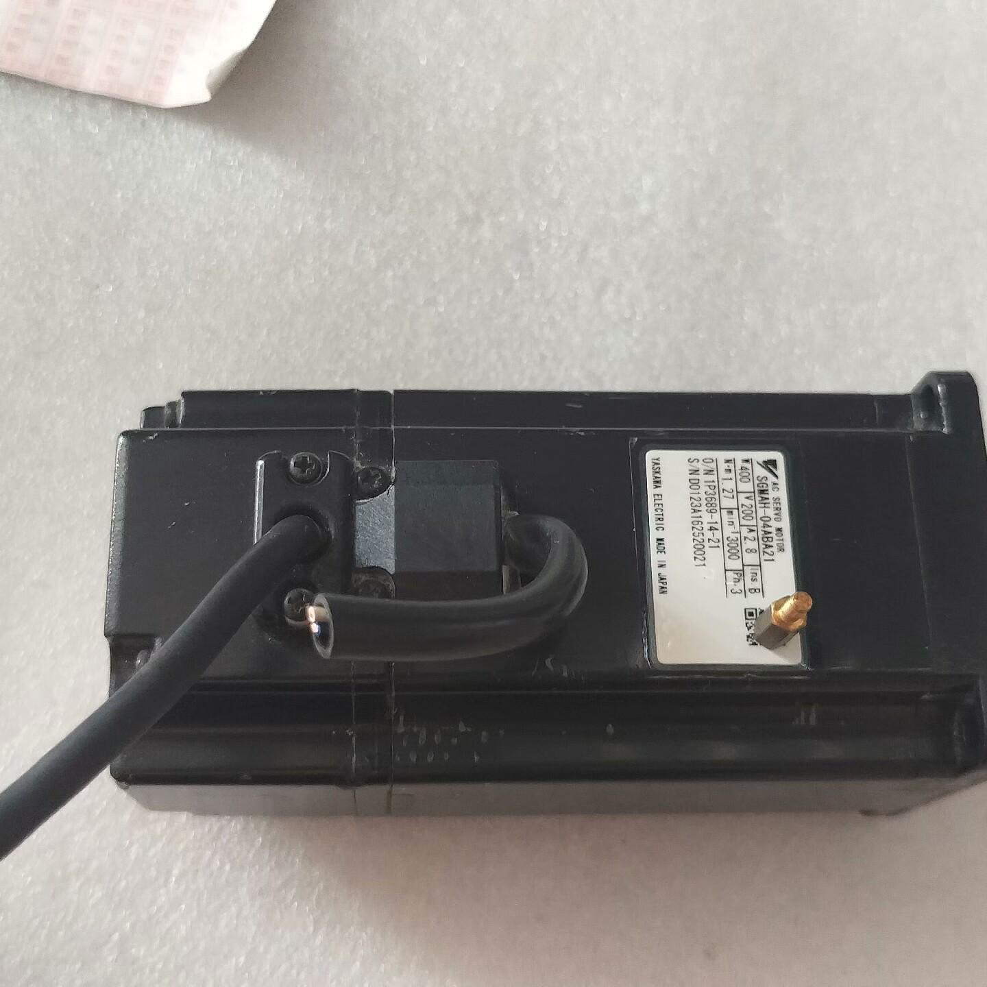 SGMAH-04ABA21安川马达 功能正常 成色如图