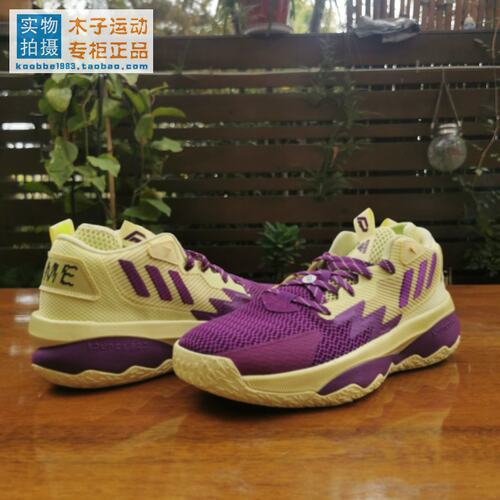 adidas男子低帮利拉德8代篮球鞋