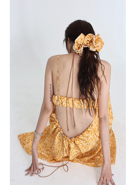 無丛 NO SERVICE 橘色深V宽松度假连衣裙（胸衣头花单独拍）