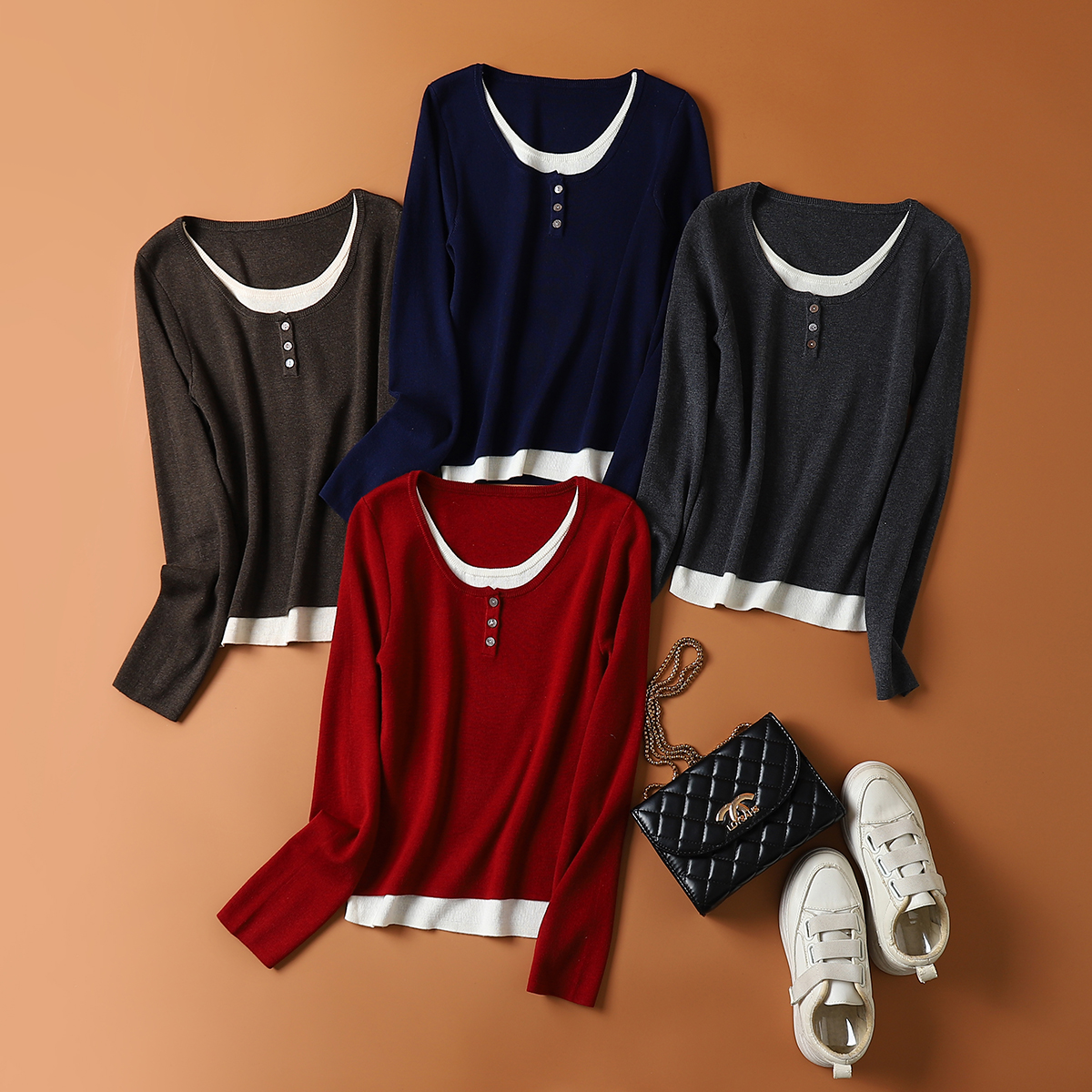 假两件圆领纽扣针织衫女