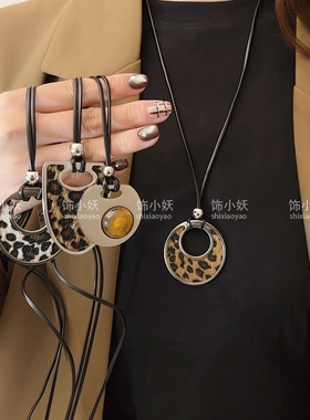 韩系女孩豹纹金属几何吊坠项链