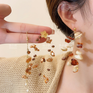 琥珀生花~美拉德风咖色花朵流苏耳钉2025新款夸张耳环高级感耳饰