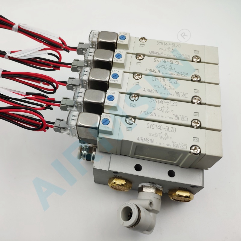 Brother兄弟9820圆头锁眼SY3140