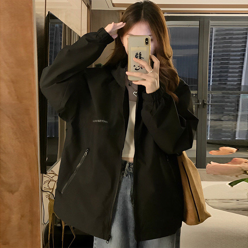 新款黑色冲锋衣外套女春夏款宽松休闲百搭秋季早春薄款夹克上衣潮