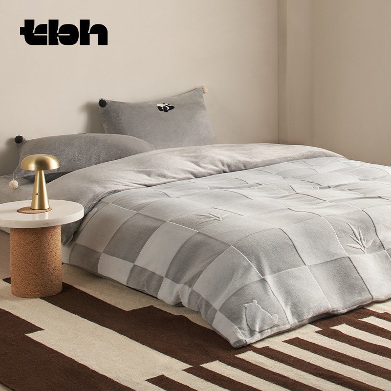 tbh野兽派家居熊猫法兰绒棋盘格剪花三/四件套