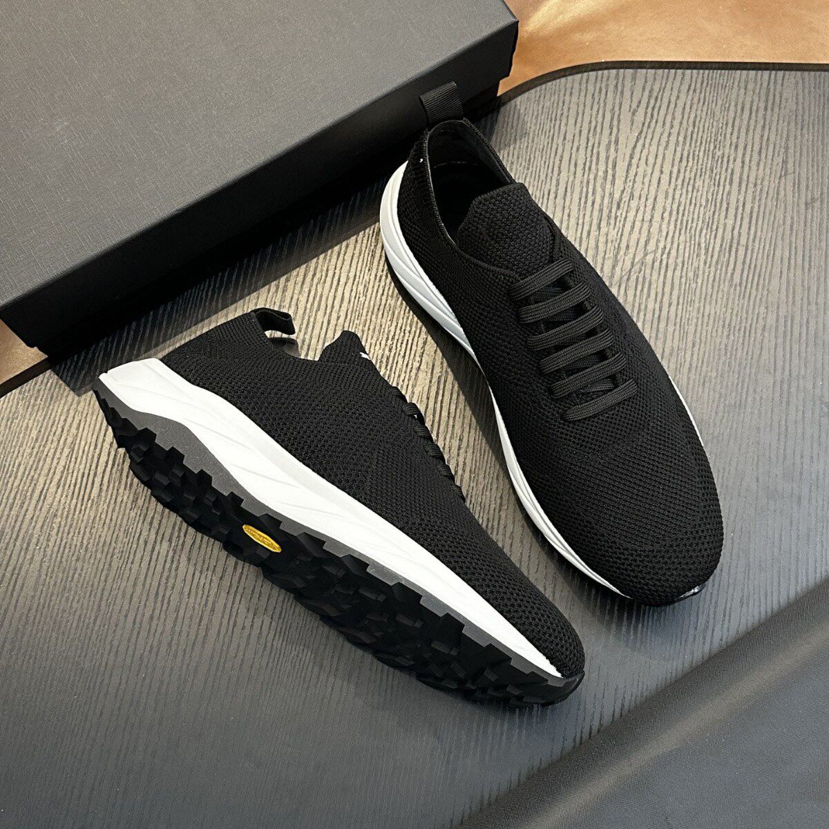 Kiton跨境新款真皮透气防滑男鞋老爹鞋休闲百搭时尚运动跑步男鞋